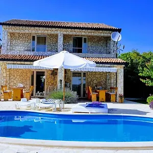  Ferienhaus Androcec